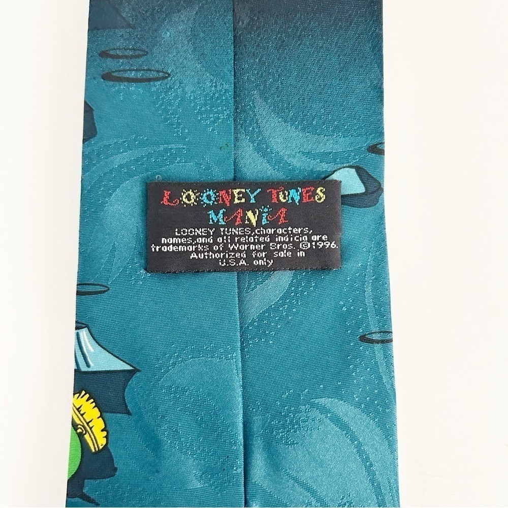 Looney Tunes Mania Tie - Picture 3 of 6